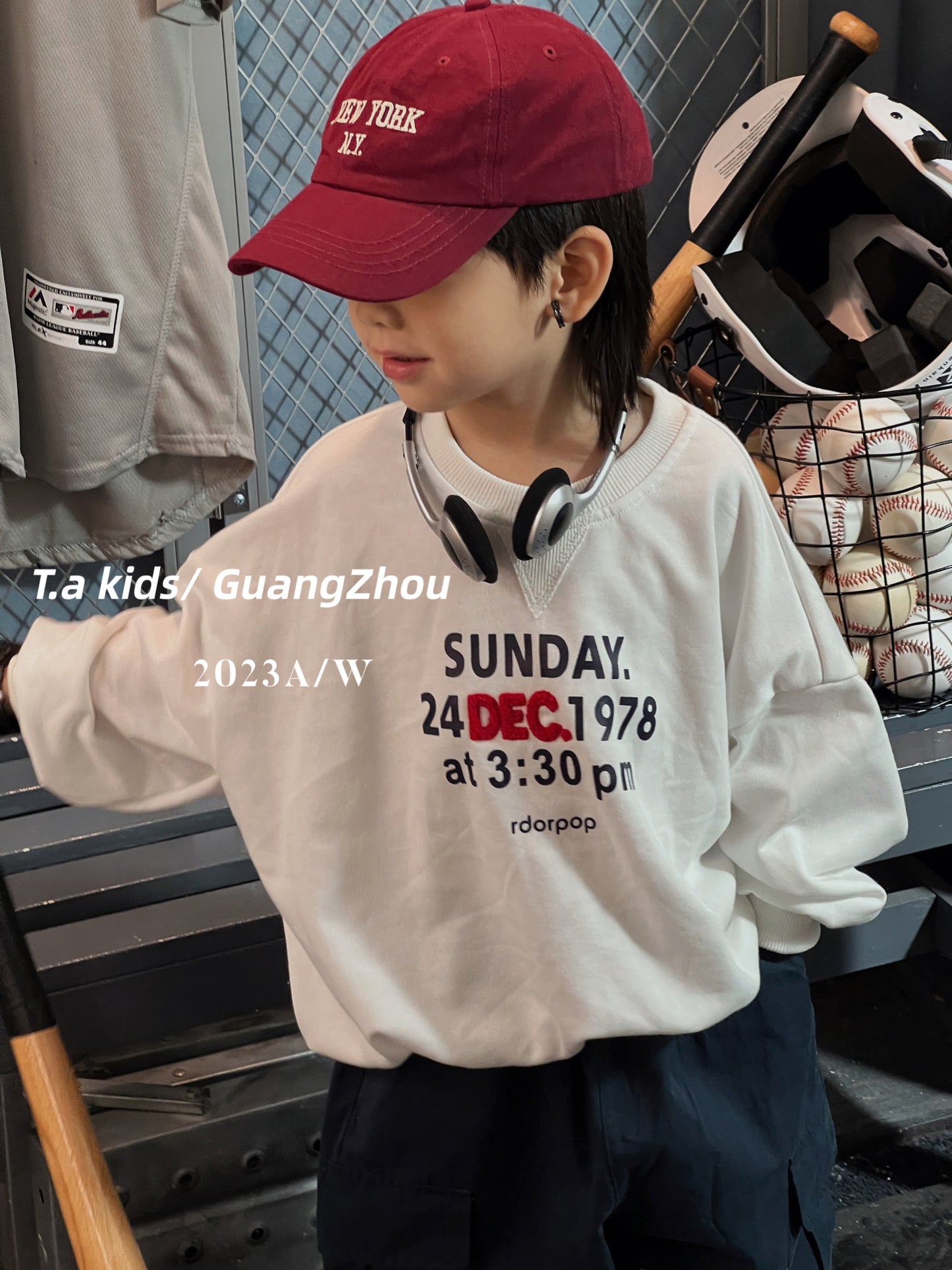 【Promesa】White DEC Sweatshirt