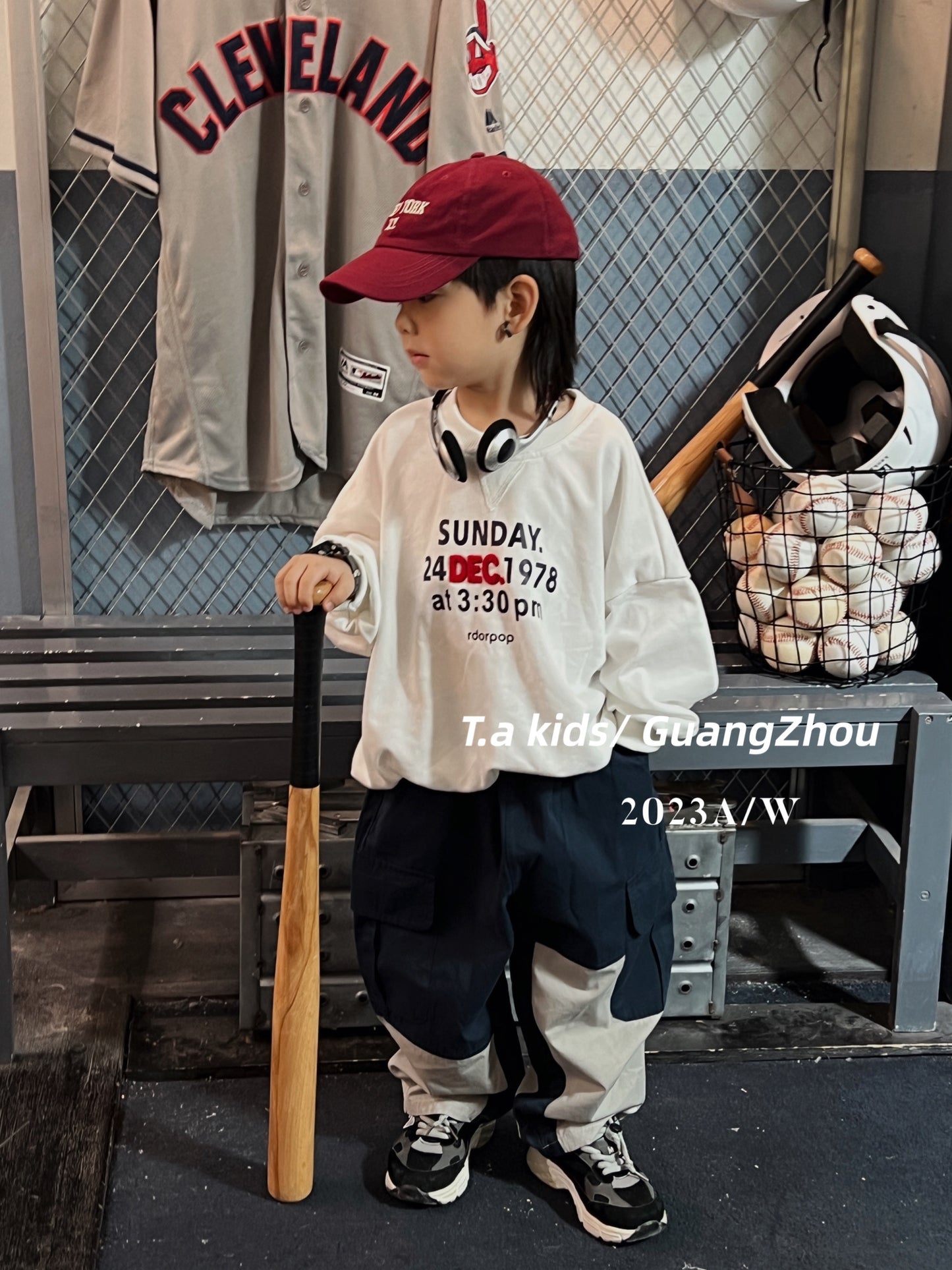 【Promesa】White DEC Sweatshirt